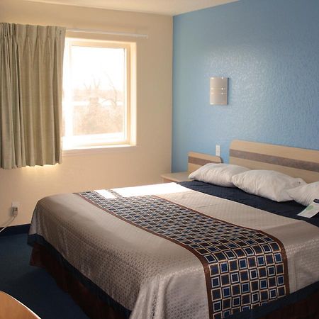 Wine Country Inn Fredericksburg Bagian luar foto