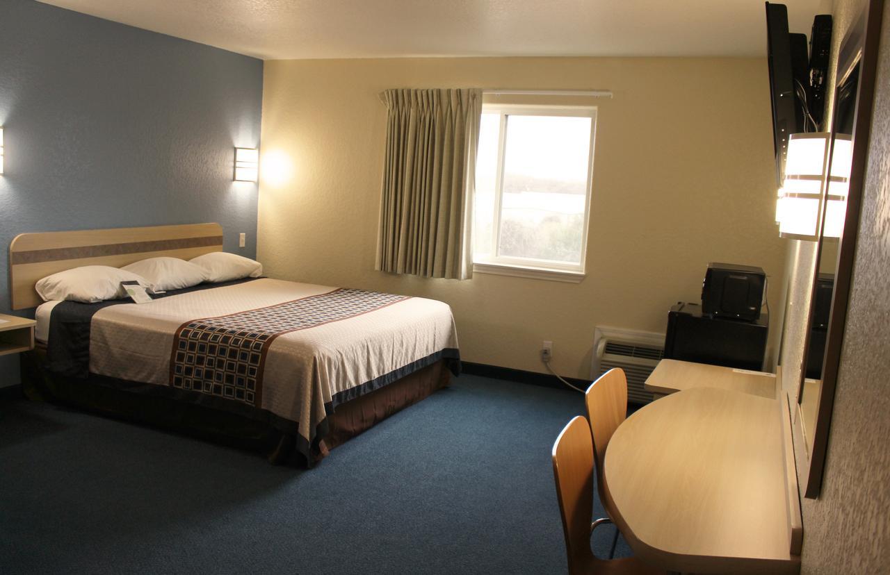 Wine Country Inn Fredericksburg Bagian luar foto